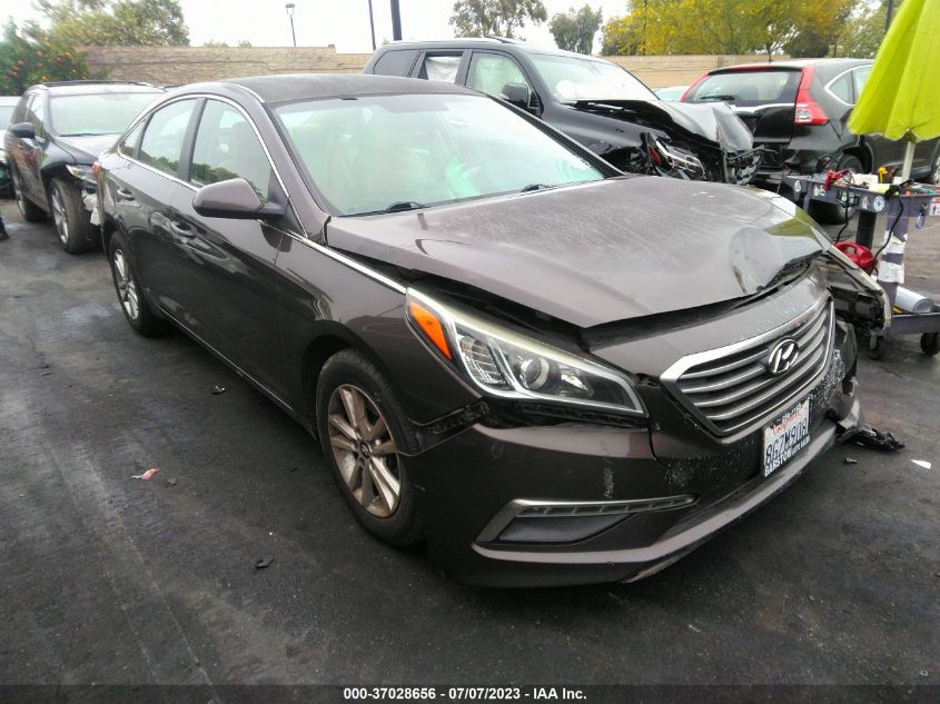 2015 HYUNDAI SONATA 2.4L SE - 5NPE24AF2FH236851