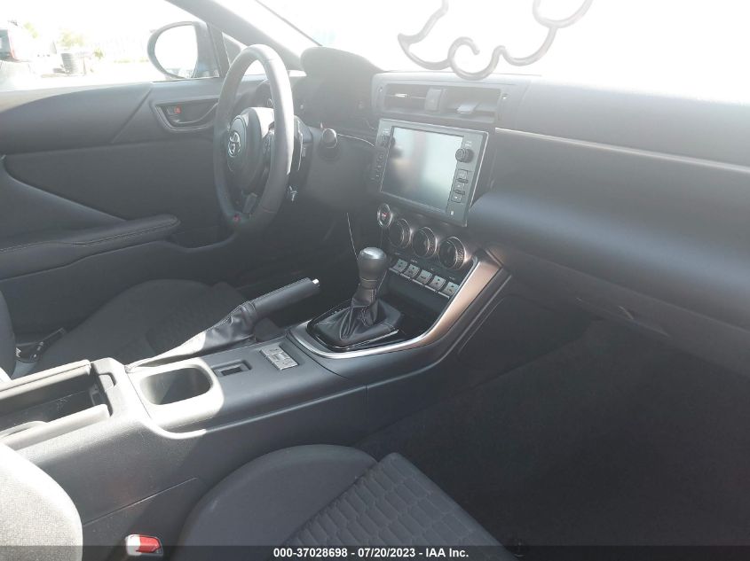 2023 TOYOTA GR86 - JF1ZNBC16P8757351