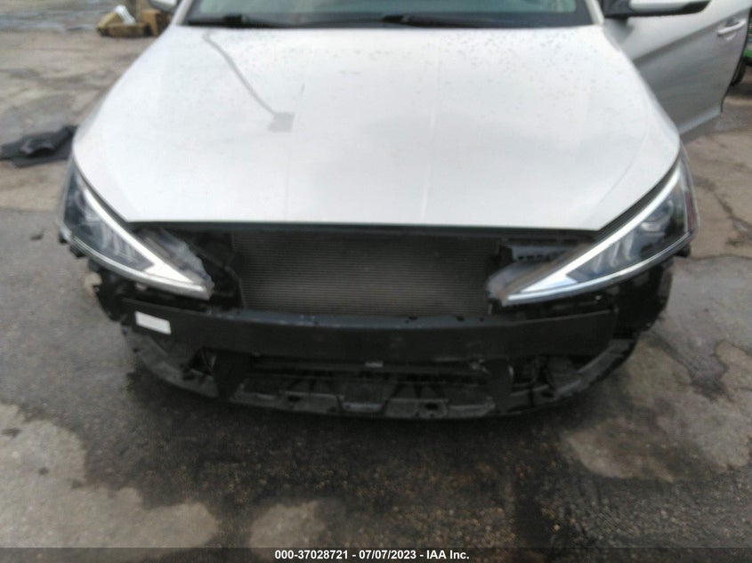 VIN 5NPD74LF5KH449281 2019 HYUNDAI ELANTRA SE