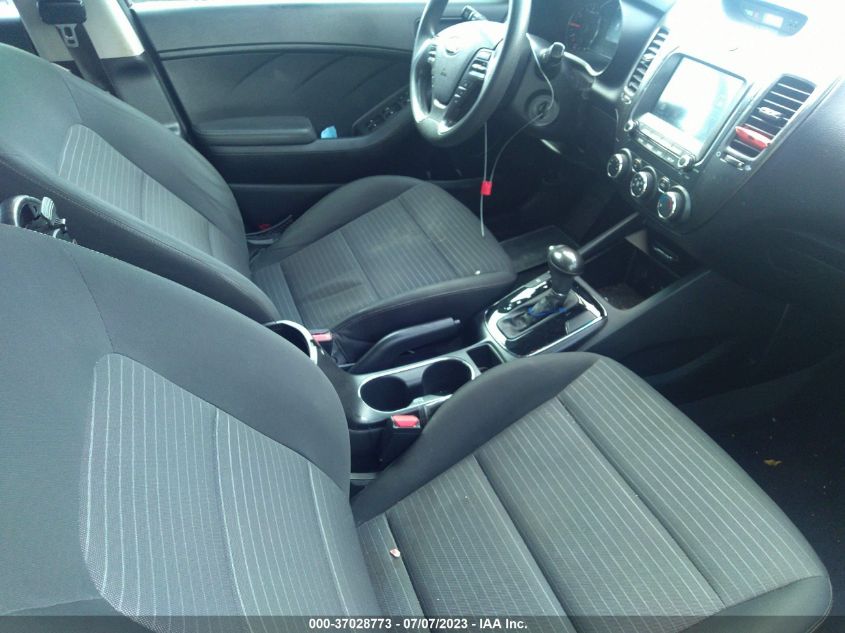 2018 KIA FORTE LX - 3KPFL4A75JE208131