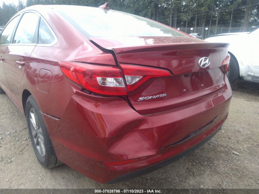 2015 HYUNDAI SONATA 2.4L SE - 5NPE24AF7FH178655