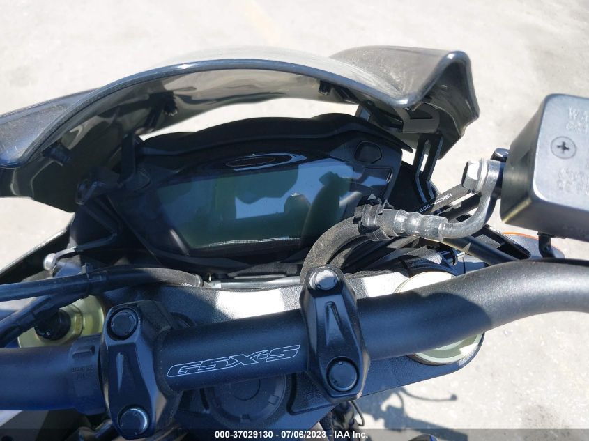 2022 SUZUKI GSX-S750 M/Z - JS1C533D7N7100183