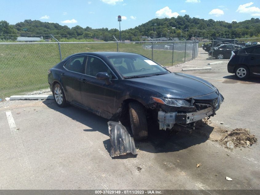2018 TOYOTA CAMRY LE/SE/XLE/L - 4T1B11HK4JU660775