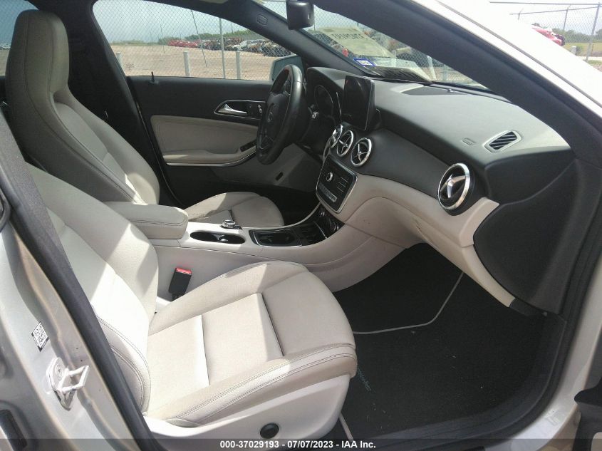 2017 MERCEDES-BENZ CLA CLA 250 - WDDSJ4EB5HN456121