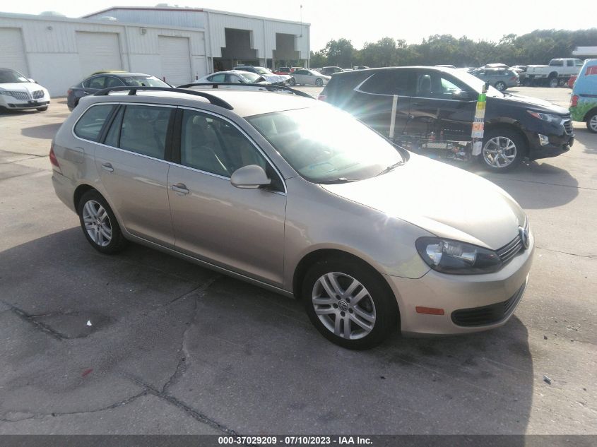 2013 VOLKSWAGEN JETTA SPORTWAGEN TDI - 3VWPL7AJ7DM660879