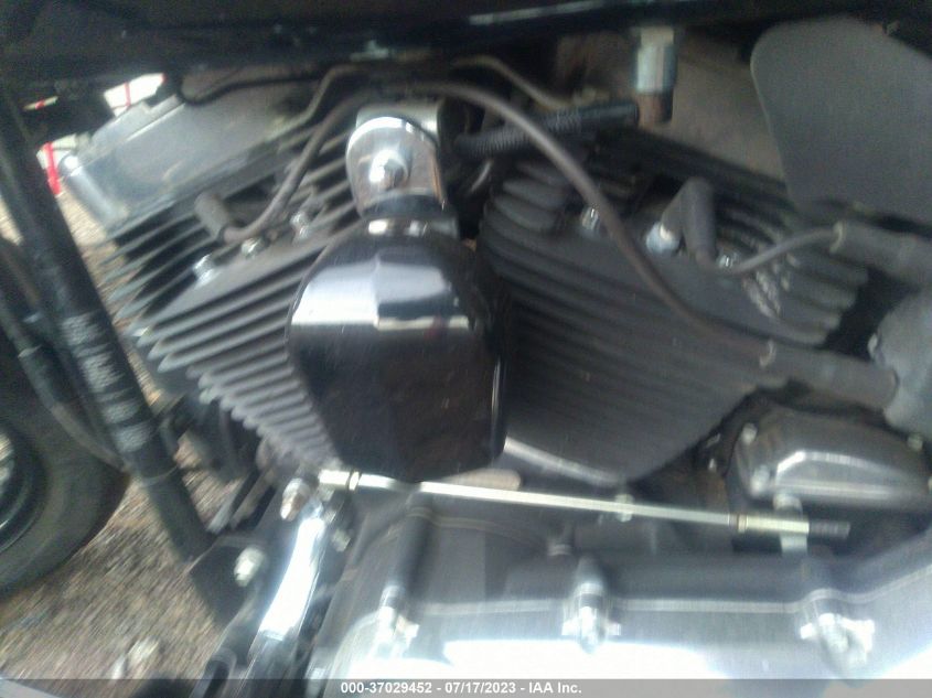 2012 HARLEY-DAVIDSON FLS SOFTAIL SLIM 1HD1JRV21CB042135