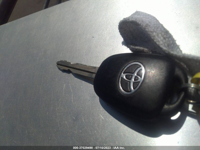 2015 TOYOTA RAV4 LE - 2T3ZFREV4FW137591