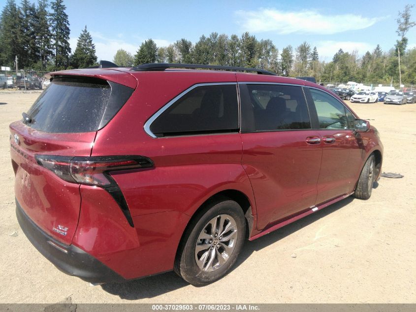 2023 TOYOTA SIENNA XLE - 5TDYRKEC6PS157952
