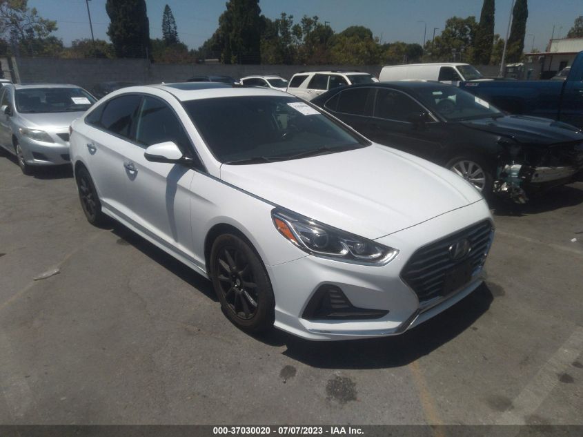 2018 HYUNDAI SONATA LIMITED - 5NPE34AF5JH652429