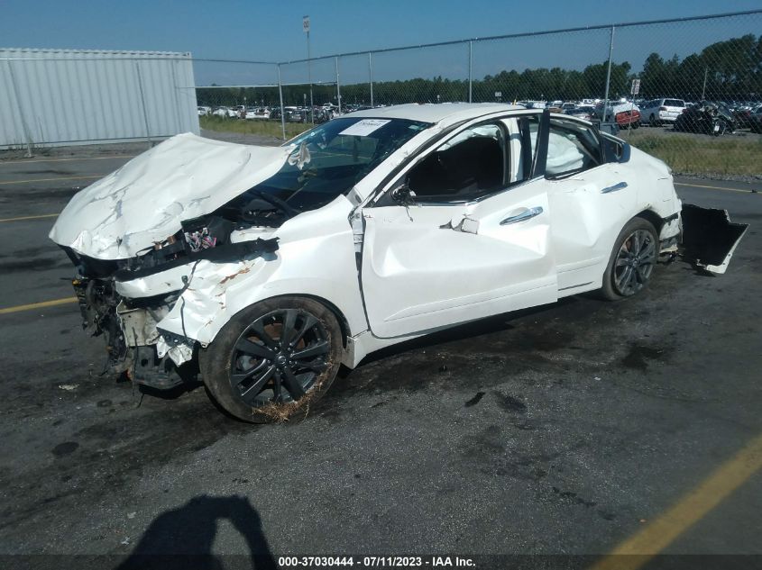 2016 NISSAN ALTIMA 2.5 SR - 1N4AL3AP1GC197929