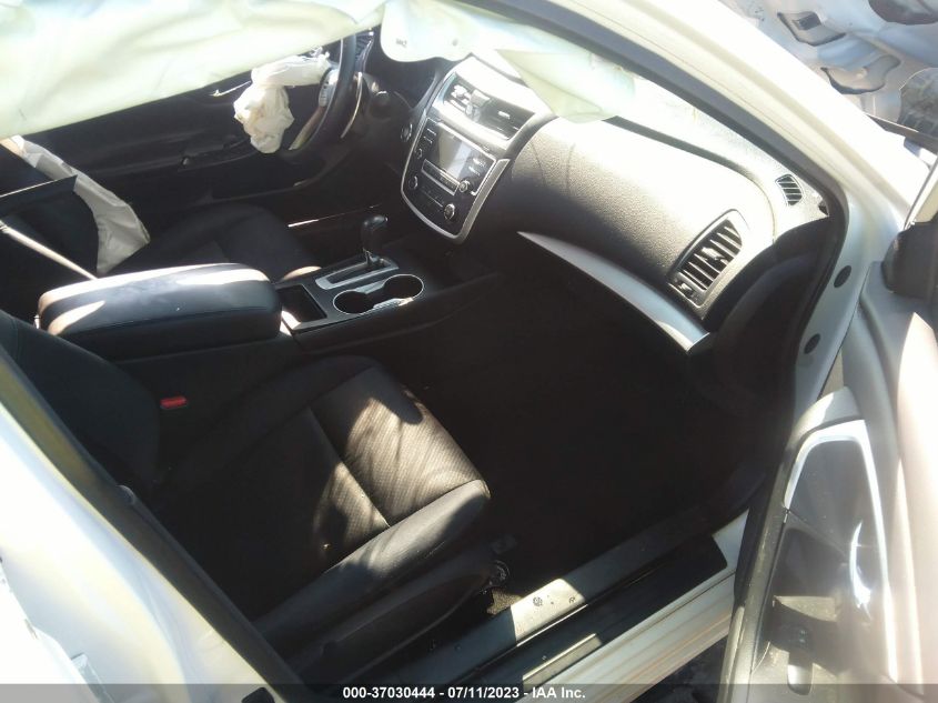 2016 NISSAN ALTIMA 2.5 SR - 1N4AL3AP1GC197929
