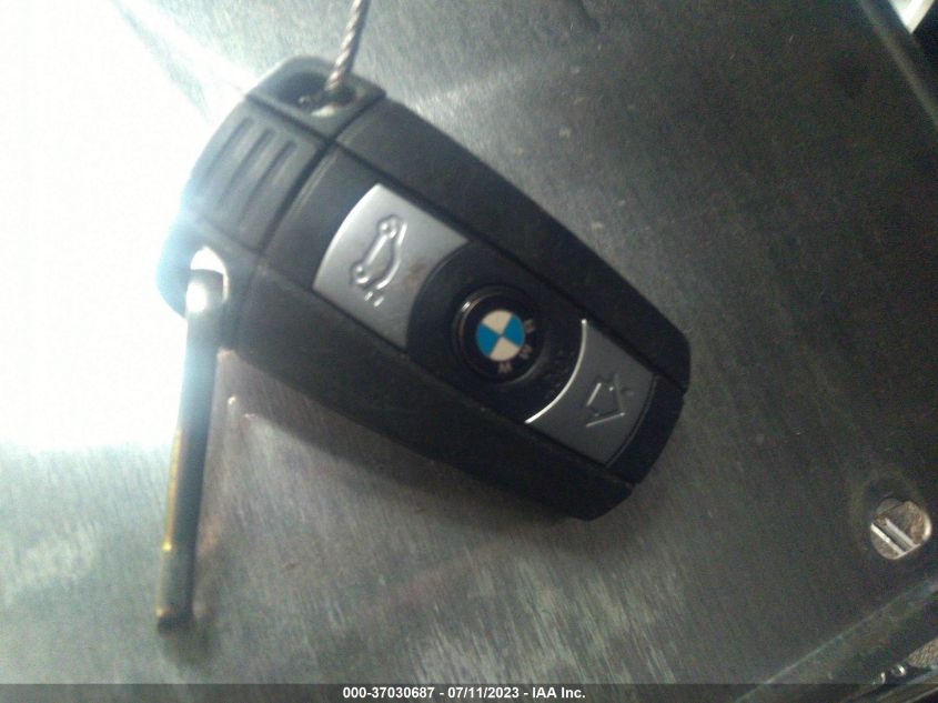 2015 BMW X1 SDRIVE28I - WBAVM1C52FV318959