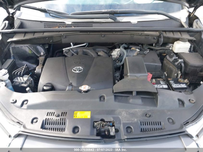2018 TOYOTA HIGHLANDER LE - 5TDZZRFH9JS247658