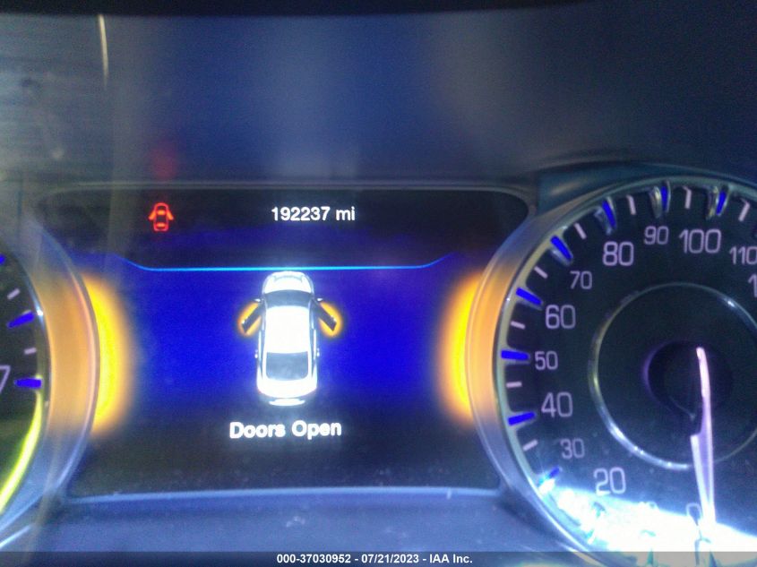 2015 CHRYSLER 200 C - 1C3CCCCB5FN611449