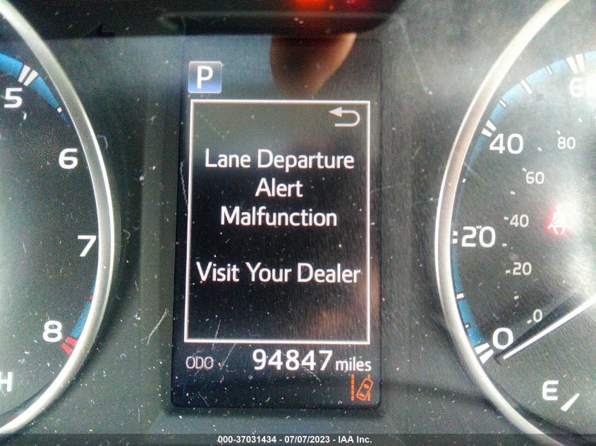 2018 TOYOTA RAV4 XLE/ADVENTURE - 2T3RFREV7JW802797