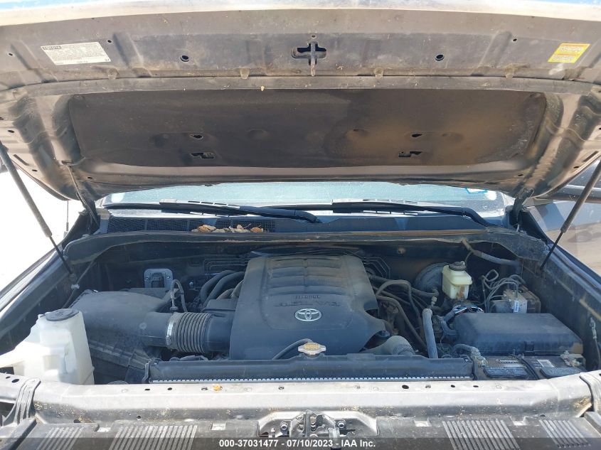 2017 TOYOTA TUNDRA 2WD SR5 - 5TFEM5F18HX118789