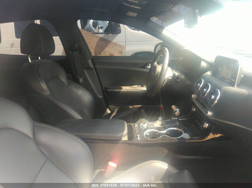 VIN KNAE15LA2L6073907 2020 KIA STINGER