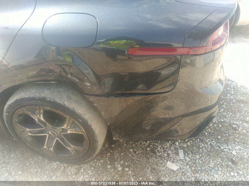 VIN KNAE15LA2L6073907 2020 KIA STINGER
