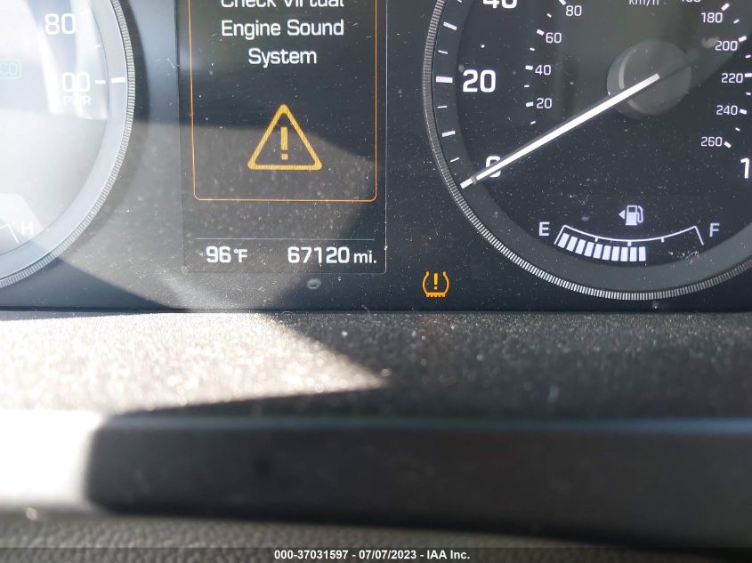 2016 HYUNDAI SONATA HYBRID LIMITED - KMHE34L19GA017548