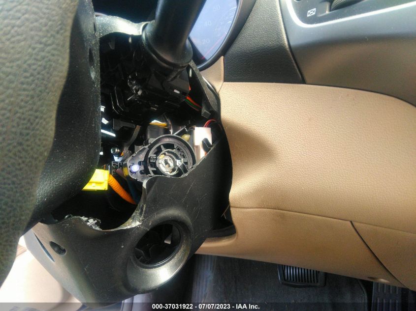 2015 HYUNDAI ELANTRA SE - 5NPDH4AE9FH611684