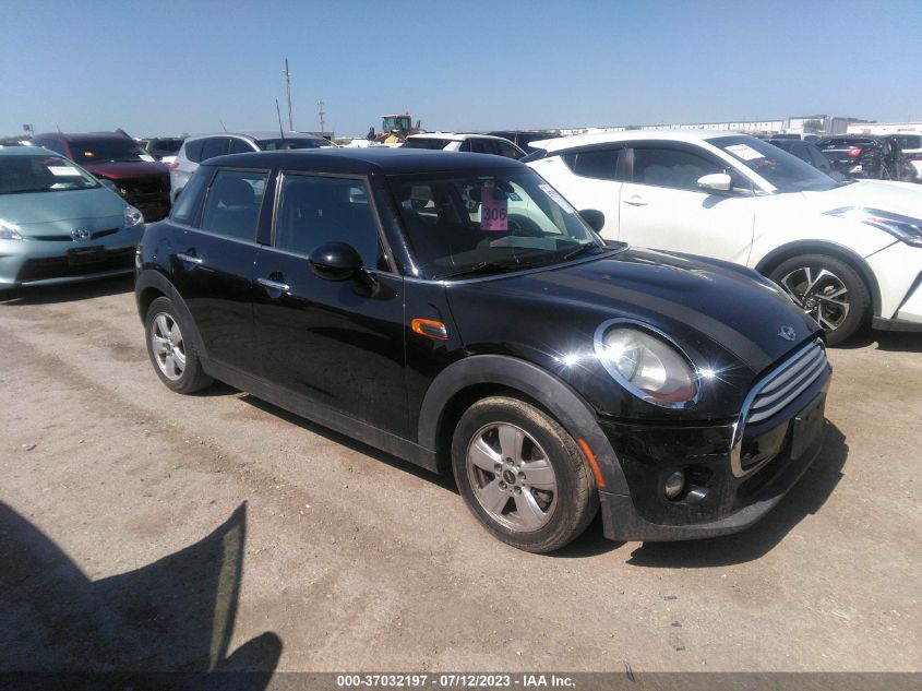 2015 MINI COOPER HARDTOP 4 DOOR - WMWXS5C52FT833624