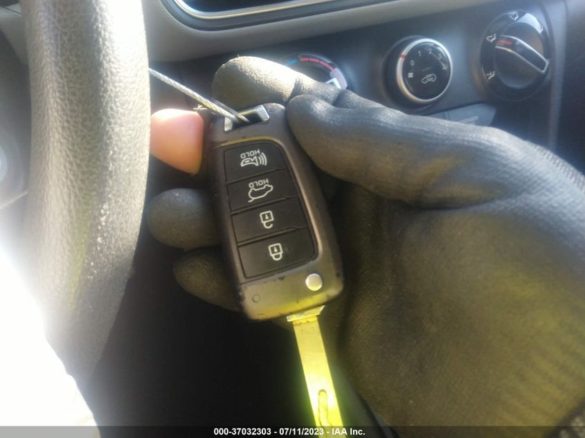 2020 HYUNDAI KONA SE - KM8K12AA1LU514747
