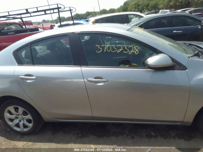 2013 MAZDA MAZDA3 I SPORT - JM1BL1U78D1830321