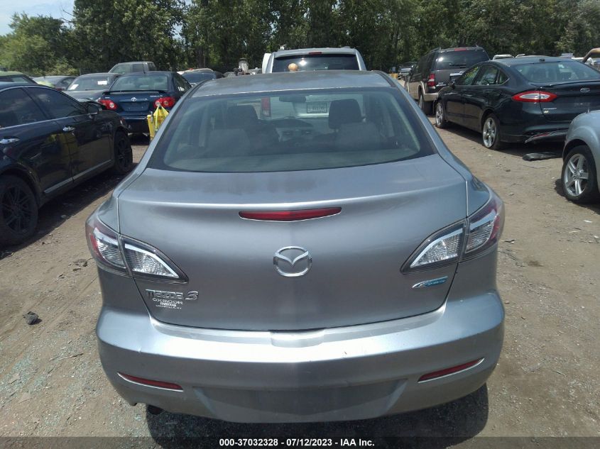 2013 MAZDA MAZDA3 I SPORT - JM1BL1U78D1830321