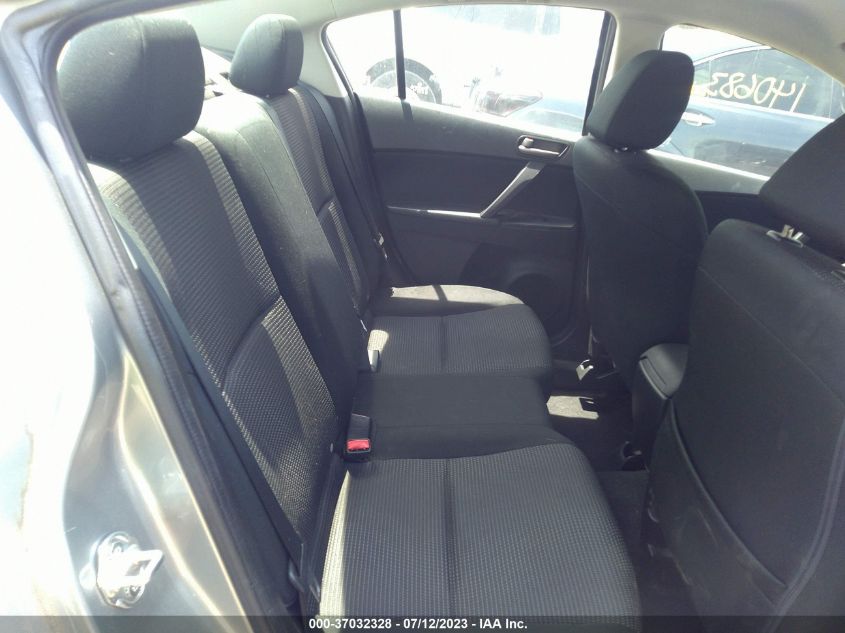 2013 MAZDA MAZDA3 I SPORT - JM1BL1U78D1830321