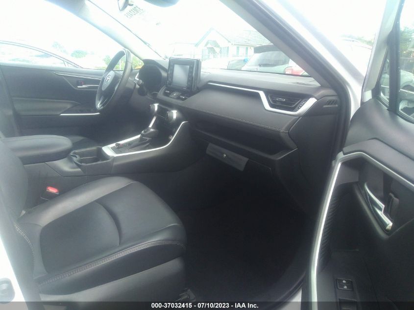 2021 TOYOTA RAV4 XLE PREMIUM - 2T3C1RFV0MW104491