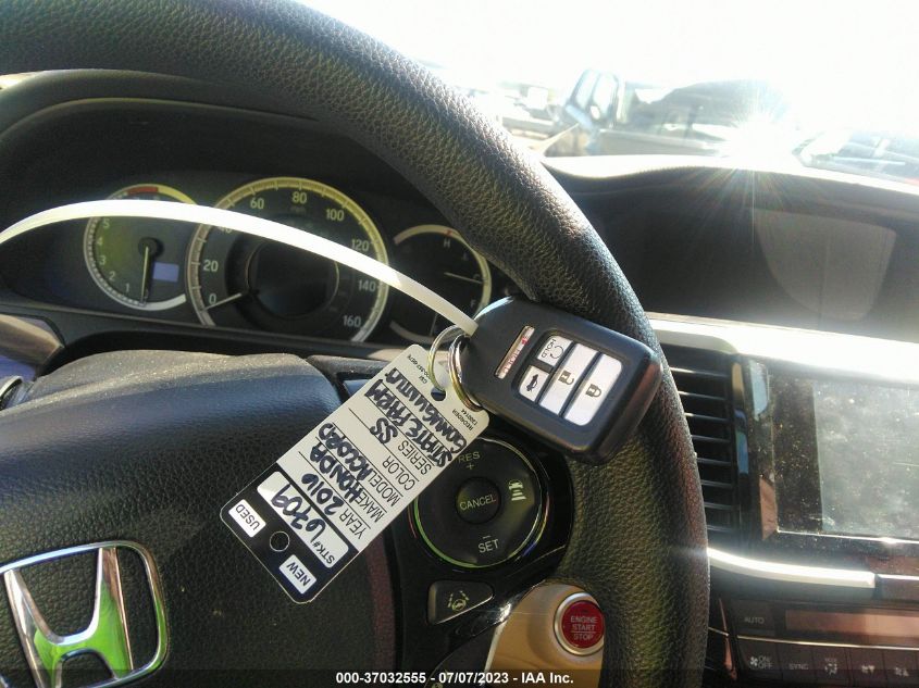 2016 HONDA ACCORD SEDAN EX - 1HGCR2F00GA061960