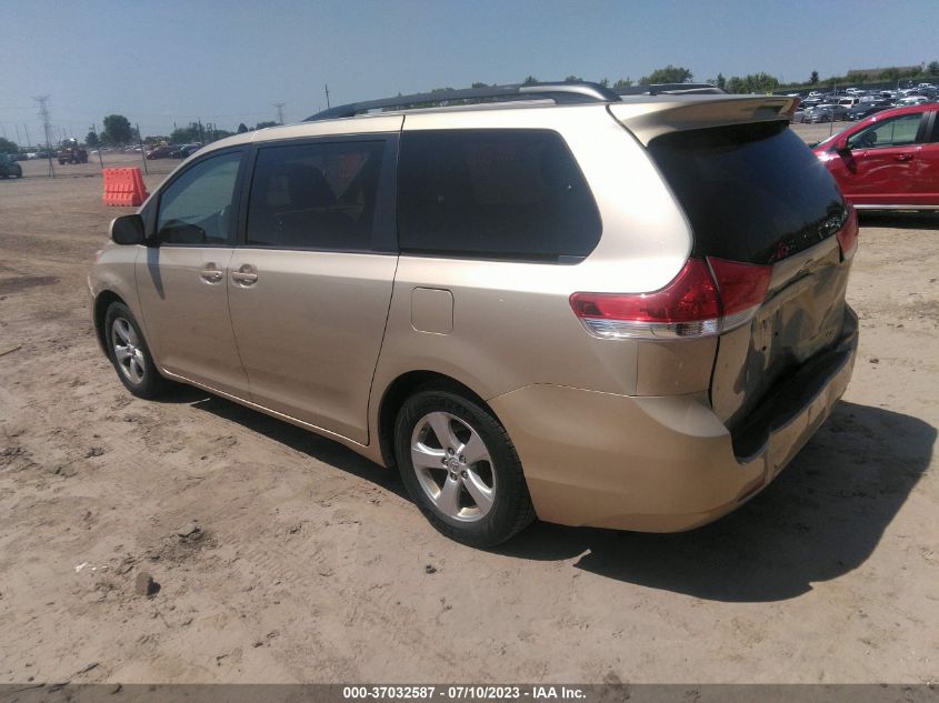 2014 TOYOTA SIENNA LE - 5TDKK3DC2ES448902