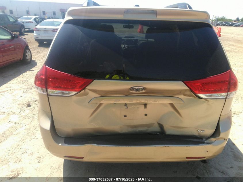 2014 TOYOTA SIENNA LE - 5TDKK3DC2ES448902