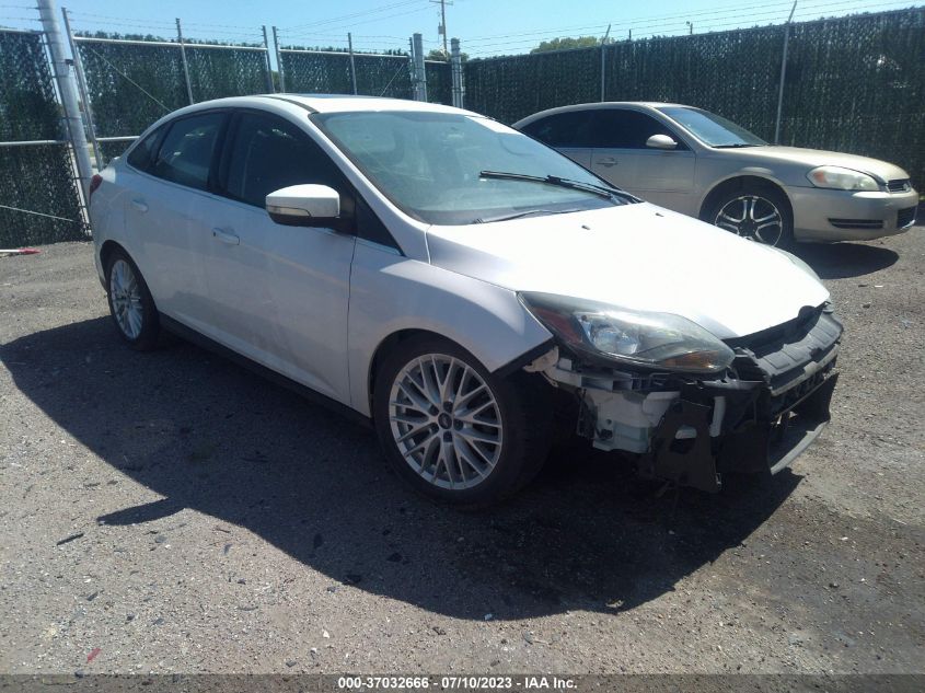 2014 FORD FOCUS TITANIUM - 1FADP3J20EL122142