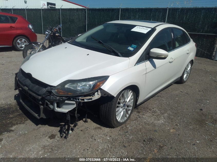 2014 FORD FOCUS TITANIUM - 1FADP3J20EL122142