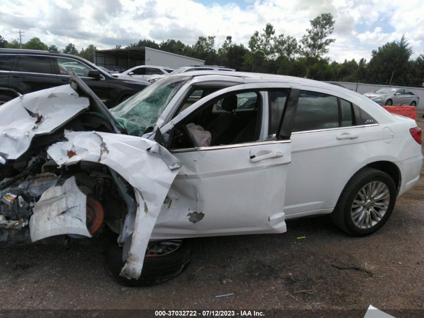 2013 CHRYSLER 200 LX - 1C3CCBAB4DN671524