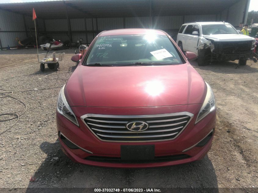 2016 HYUNDAI SONATA 2.4L SE - 5NPE24AF8GH402839