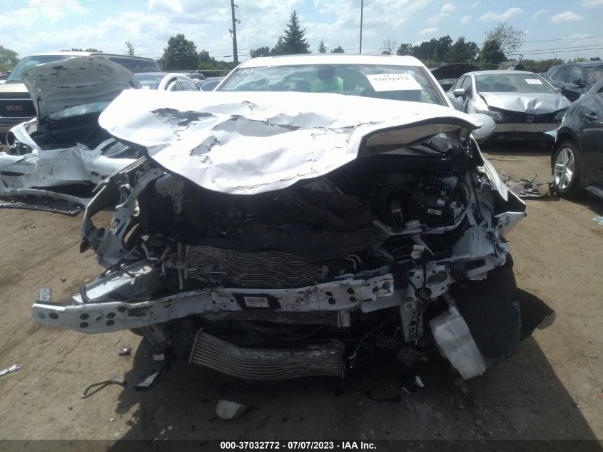 2018 CHEVROLET CRUZE LT - 1G1BE5SM8J7105846