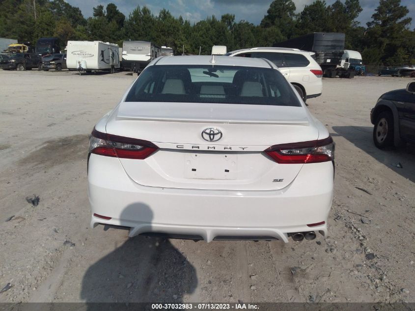 2022 TOYOTA CAMRY SE/SE NIGHT SHADE - 4T1G11AK2NU679122