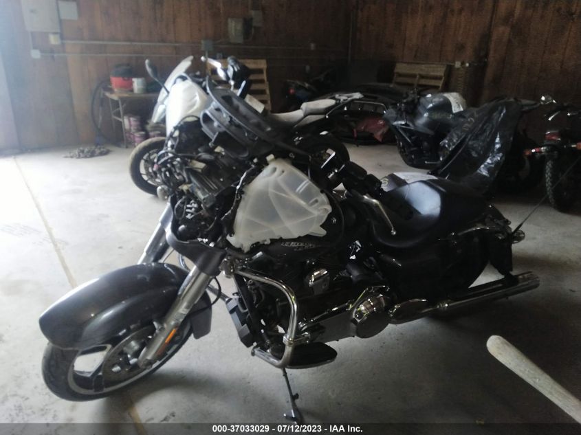2015 HARLEY-DAVIDSON FLHXS STREET GLIDE SPECIAL - 1HD1KRM17FB667147