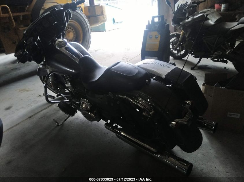 2015 HARLEY-DAVIDSON FLHXS STREET GLIDE SPECIAL - 1HD1KRM17FB667147
