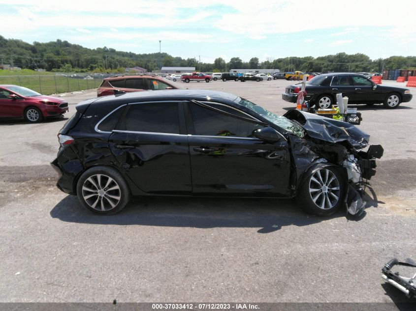 2018 HYUNDAI ELANTRA GT - KMHH35LE3JU038200