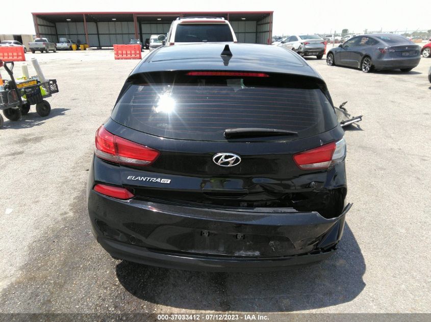2018 HYUNDAI ELANTRA GT - KMHH35LE3JU038200