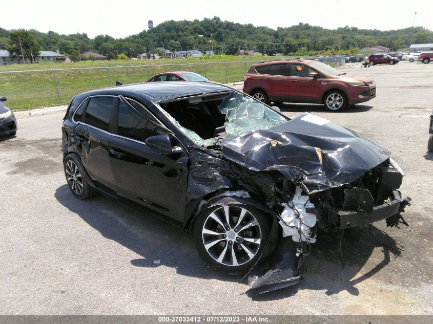 2018 HYUNDAI ELANTRA GT - KMHH35LE3JU038200