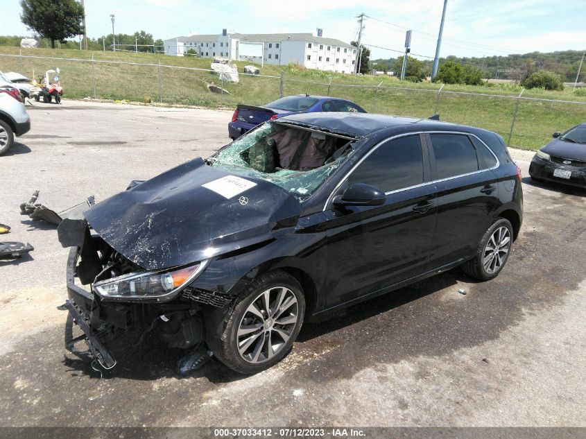 2018 HYUNDAI ELANTRA GT - KMHH35LE3JU038200