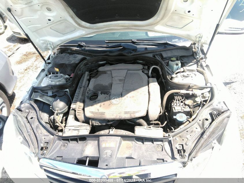 2013 MERCEDES-BENZ E 350 WDDHF5KB2DA72893
