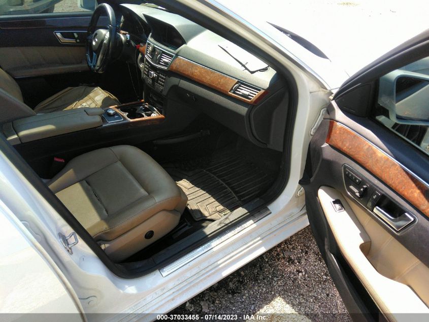 2013 MERCEDES-BENZ E 350 WDDHF5KB2DA72893