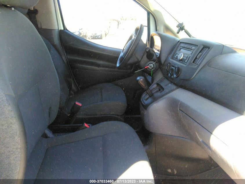 2015 NISSAN NV200 S - 3N6CM0KN8FK733695