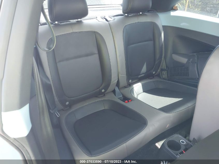 2013 VOLKSWAGEN BEETLE COUPE 2.5L - 3VWJP7ATXDM641660