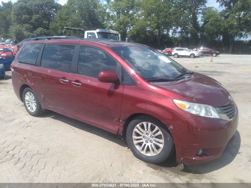 2013 TOYOTA SIENNA XLE AAS/XLE/LTD - 5TDYK3DCXDS284002